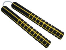 Chacos, Nunchakus, Forrados de Espuma, Practica, Con Cordon, Madera Machiche, Artes Marciales, Negro con Amarillo